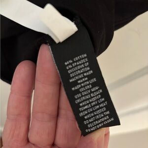 49ers limited edition black logo t-shirt, large.